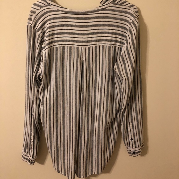 Lucky Brand Striped Long Sleeve - Picture 7 of 8